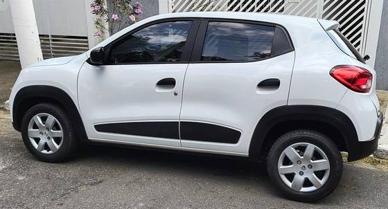 RENAULT KWID 1.0 12V SCE FLEX ZEN MANUAL RENAULT KWID 1.0 12V SCE FLEX ZEN MANUAL